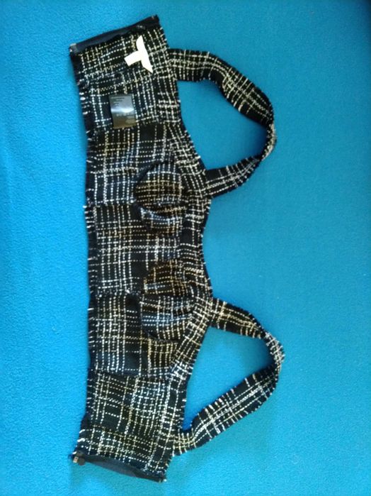 Top curto H&M preto e branco