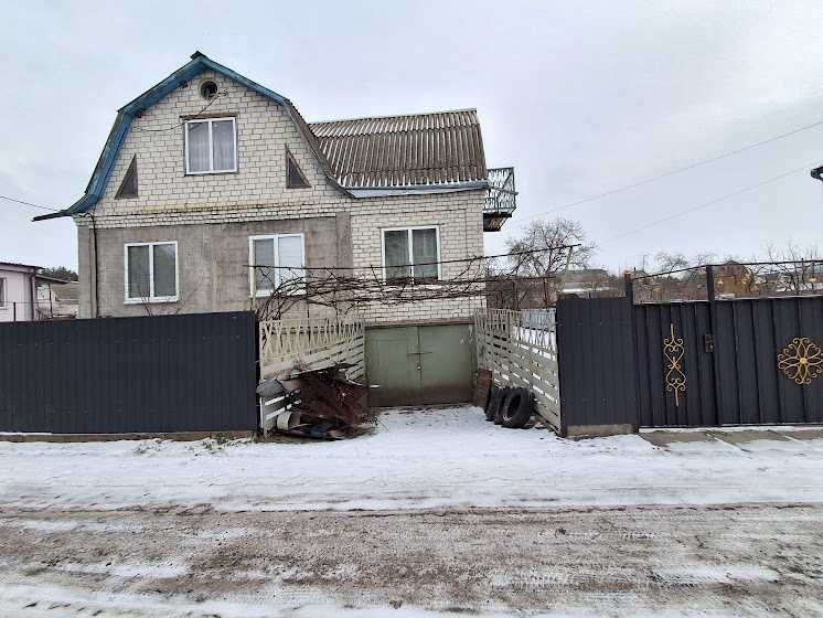 Продається дачний будинок в СТ Дружба