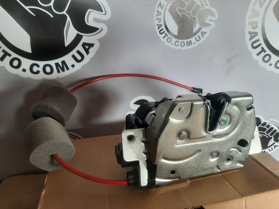 Замок багажника 1647400635 W164 W211 Mercedes ML class E class