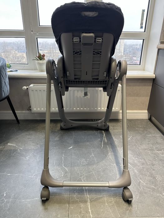 Продам стульчик для кормления Chicco в отличном состоянии