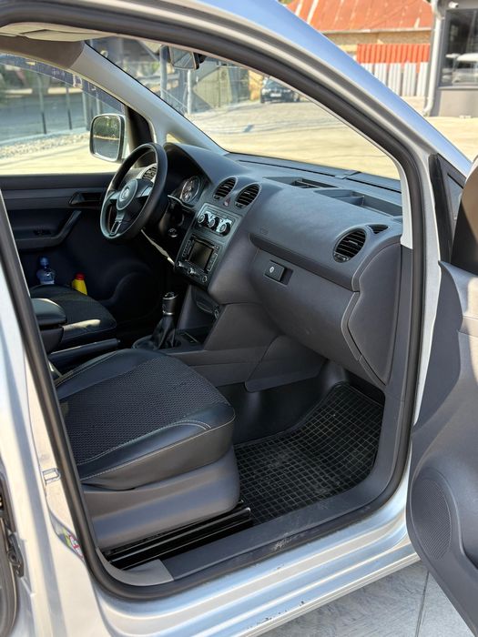 vw caddy 2011, 1.6tdi короткий