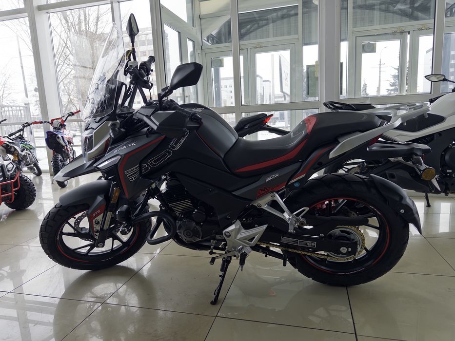 Мотоцикл SPARK SP300T-4