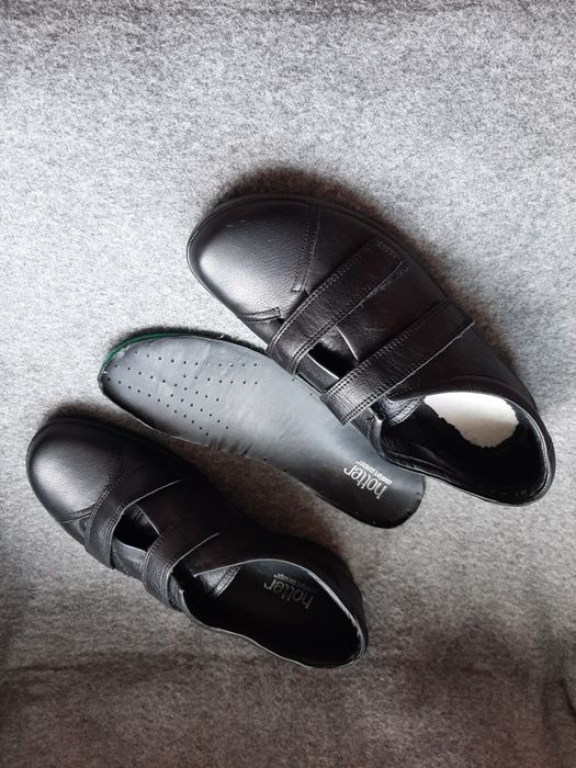 Туфли Clarks, кроссовки Hotter, мокасины кожа