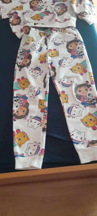 Nowy dres 122  Koci Domek Gabi