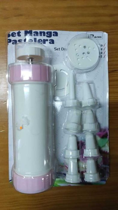 Vendo varias formas de silicone