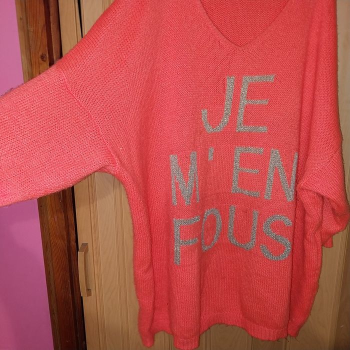 Długi, milusi sweter.