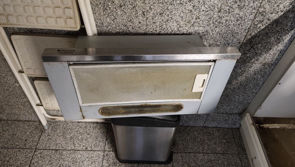 Exaustor Ariston Hotpoint cinza