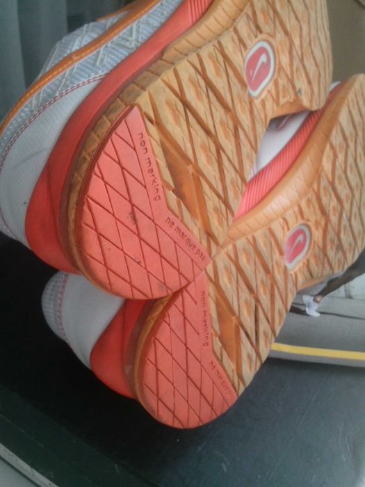 КРОСІВКИ Nike (стан нових) / КРОССОВКИ Nike (состояние нових)