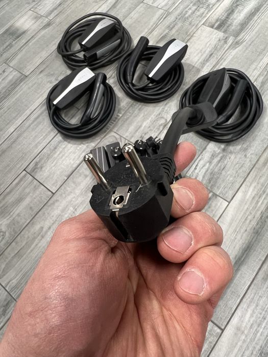 Перехідник для зарядки Тесла (хвіст) 16A для Tesla Gen 2/Gen 3