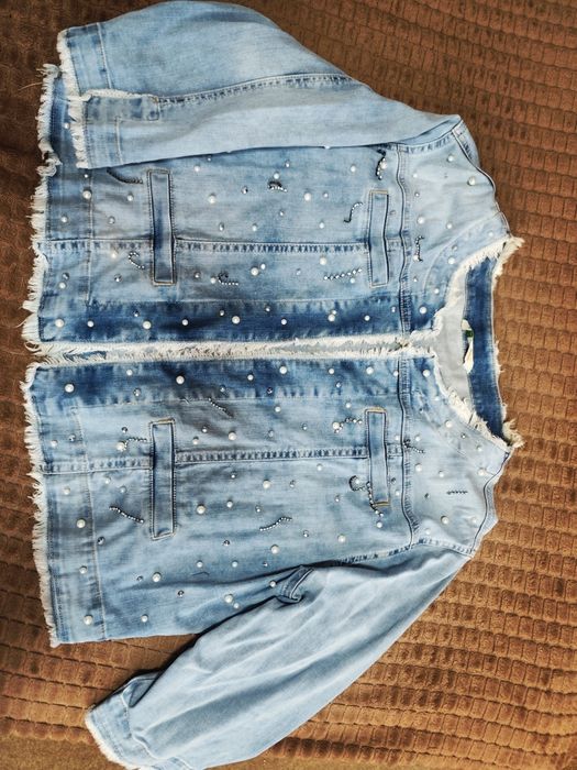 Пиджак-болеро джинсовый.