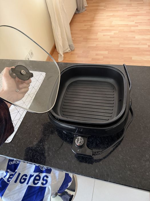 Grill eletrico bom estado