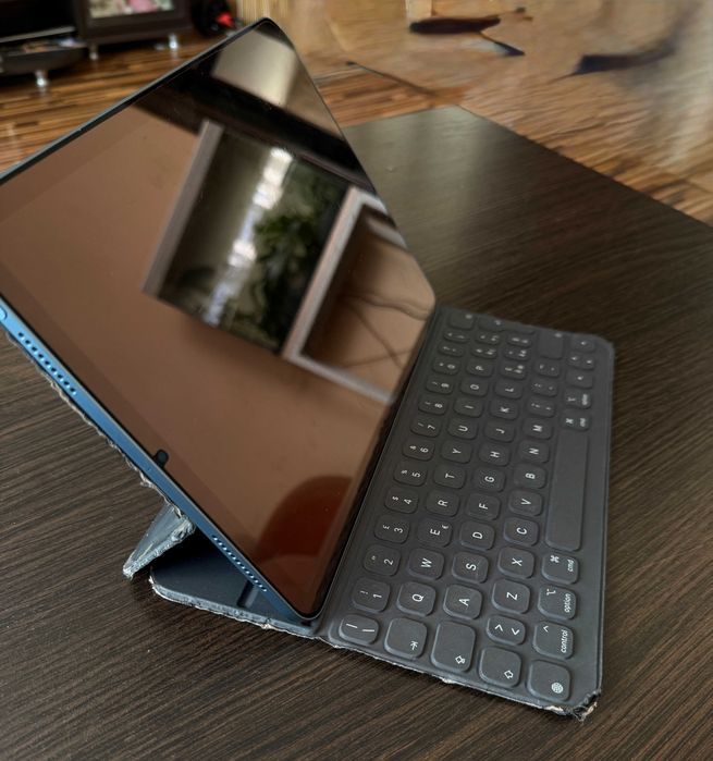 Apple Smart Keyboard Folio 11-inch iPad Pro & Air - Model A2038