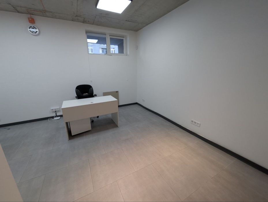 Продаж офісу 189.44 м.кв., в. В. Великого