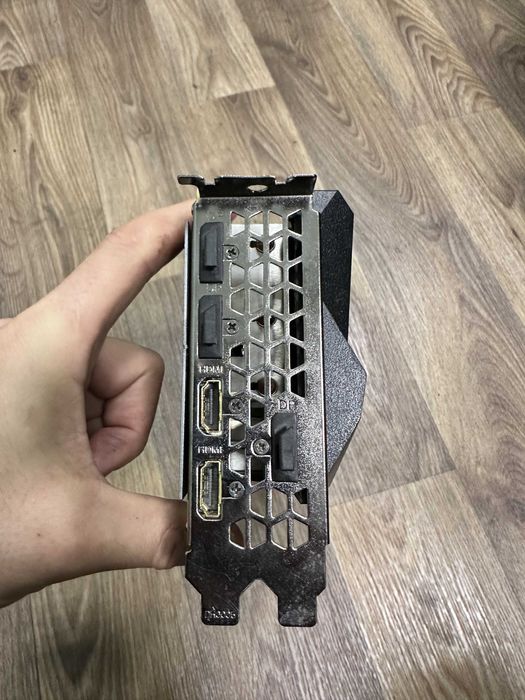 Продам відеокарту NVidia GeForce RTX 3080 Gigabyte 10 Gb