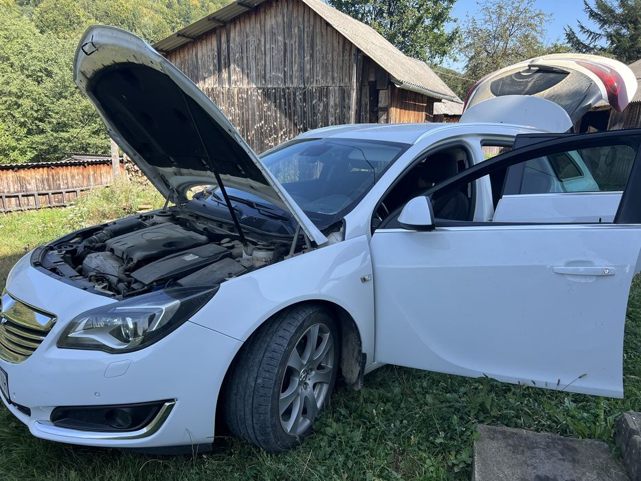 Продається Opel INSIGNIA SPORTS TOURER 2014 року 2.0 дизель