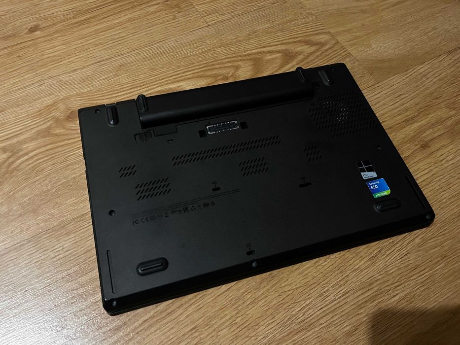 Lenovo T460 i5 6200u, 16gb RAM, 512gb SSD + Baterias EXTRA + Modem LTE