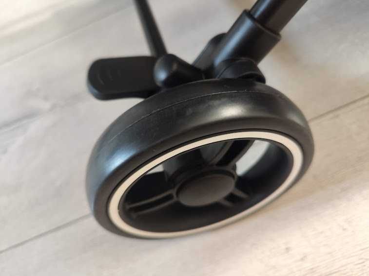 Lekki wózek spacerowy spacerówka Kinderkraft INDY