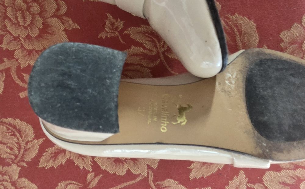 Sapatos de senhora clássicos Cavslinho
