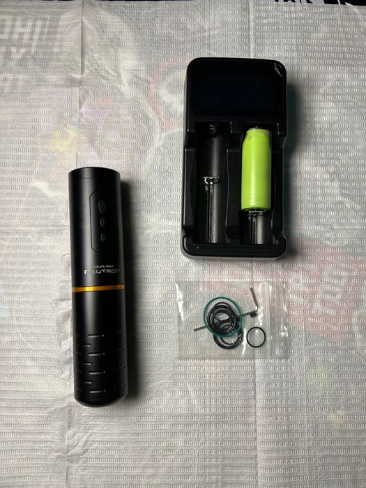 Máquina de tatuar Kwadron Equaliser Neutron 4.0 Wireless