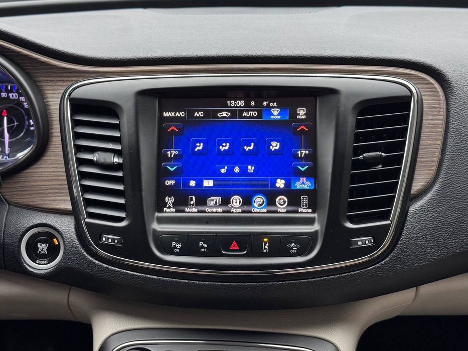 Chrysler 200 2014 року, 3,6 газ/бензин, автомат, передній привід,182т.