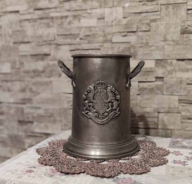 Відерце під бутилку, Італія, 50-і роки