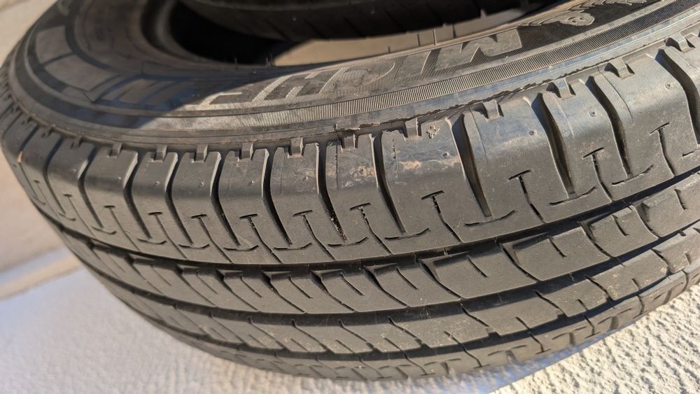4 pneus Michelin 195/R15/C