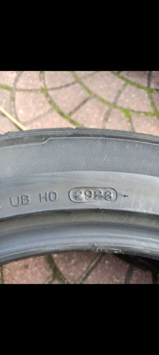 235/50/19 99V 4 szt SUV lato 23rok