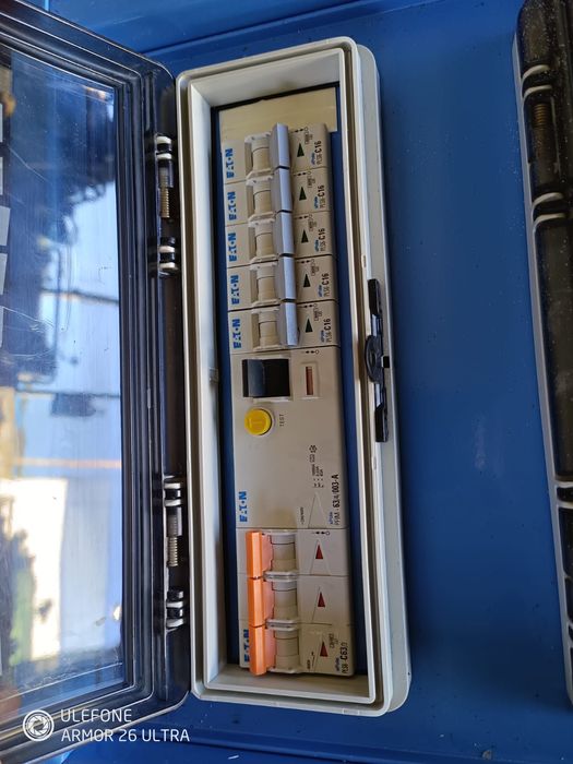 Quadro de Distribuição Elétrico Industrial 63A • 400V • Portátil • Mul