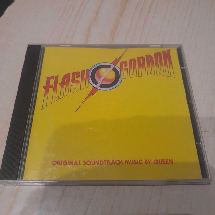 Queen flash rezerwacja