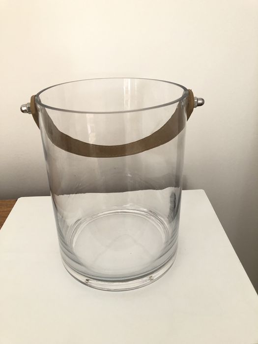 Jarra  Zara Home com alça em couro