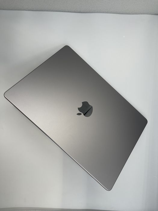 Macbook pro a2442 M1 PRO  32 gb 1TB SSD space grey 33 cykli