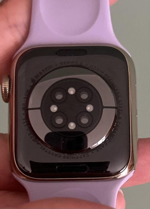 Apple Watch Series 6 40mm GPS + carregador + 3 pulseiras