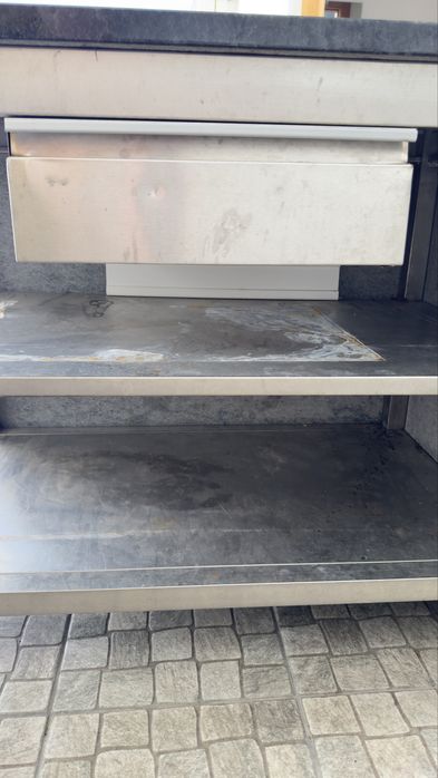 Mesa/Bancada Profissional em Inox com Tampo em Granito Preto