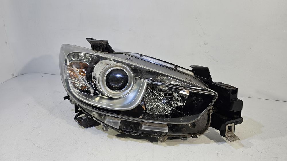 Mazda cx-5 12-17r. Lampa przód przednia h11 prawa europa ładna