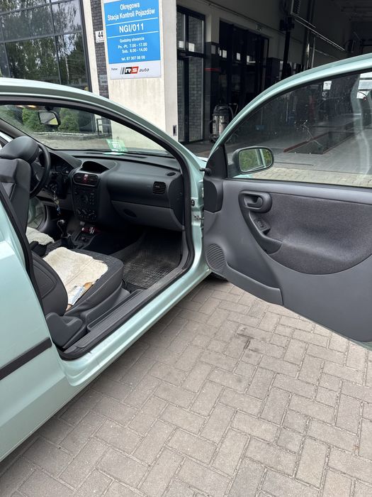 Samochod osobowy Opel corsa