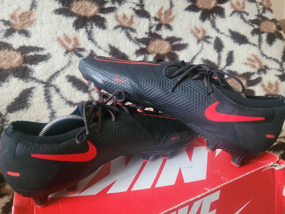 Super sportowe korki piłkarskie Nike Phantom GT Pro AG Pro wkł.30 cm