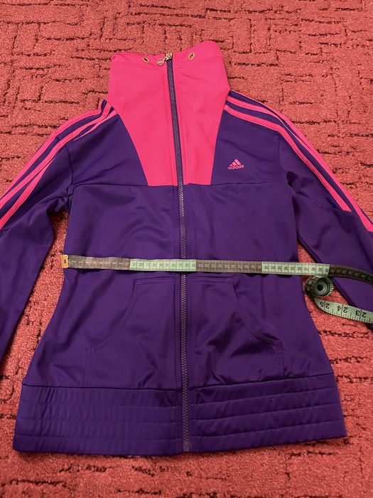 Фіолетова кофта Adidas.