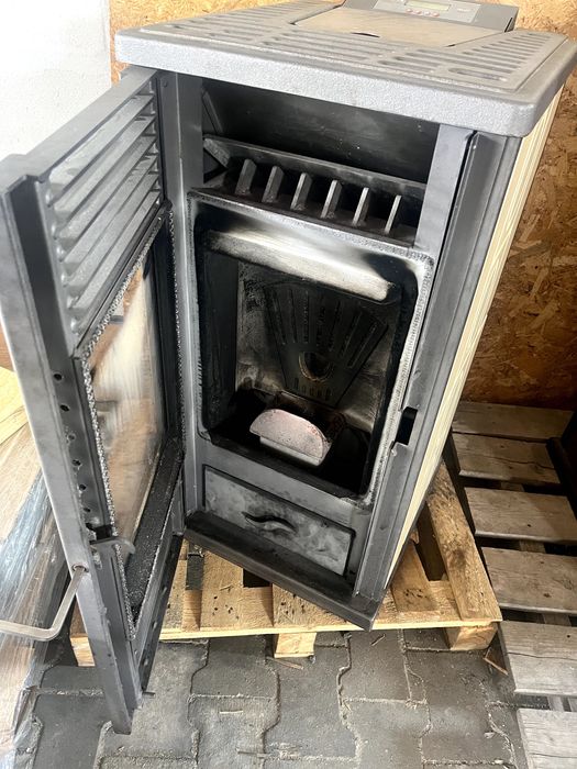 Piecyk Kominek na pelet