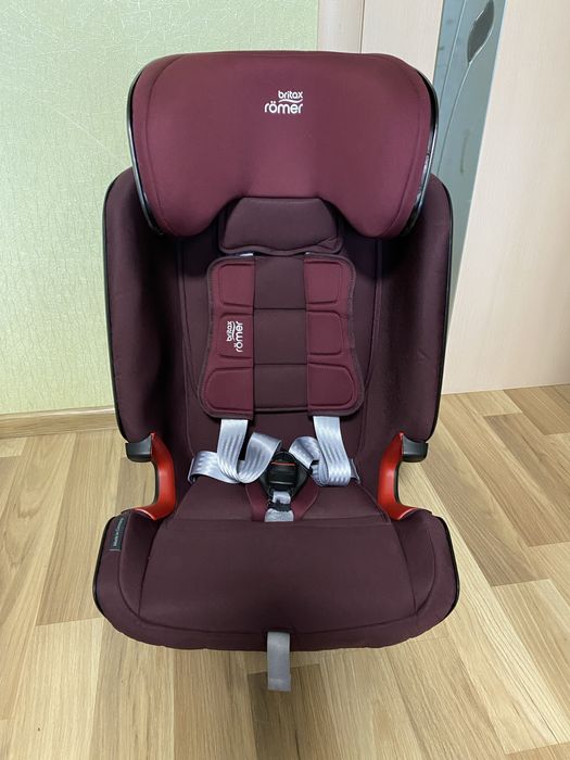 Автокресло Britax-Romer Advansafix IV R 9-36 кг с 9 мес.до 12 лет