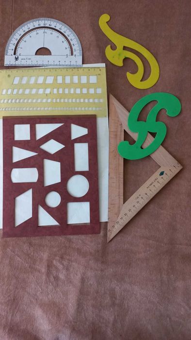 канцелярские товары-калька, карандаши, линейки, для взрослых и детей