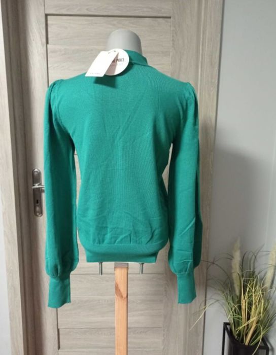 Sweter turkusowy na wiązanie Orsay