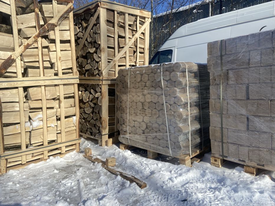 Якісні сухі дрова дубові дуб опт