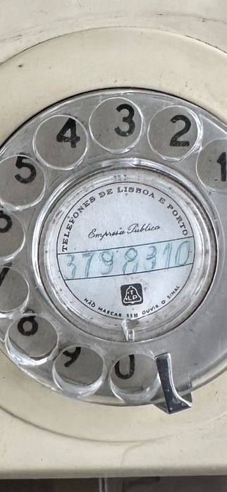 Telefone antigo a funcionar