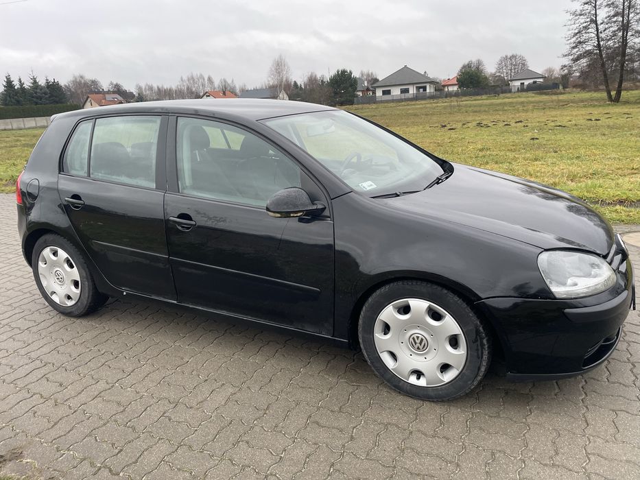 Vw Golf 5 TDI 6 biegow czarny 5drzwi nowy przeglad oszczedny
