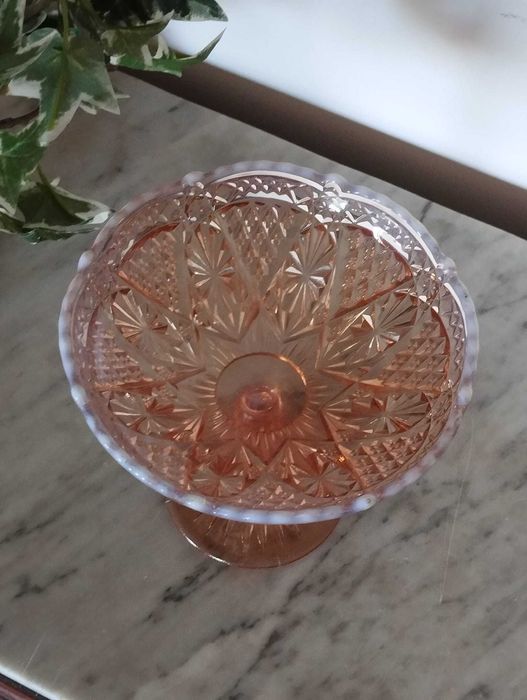 Bomboneira em Vidro Rosa Cobre