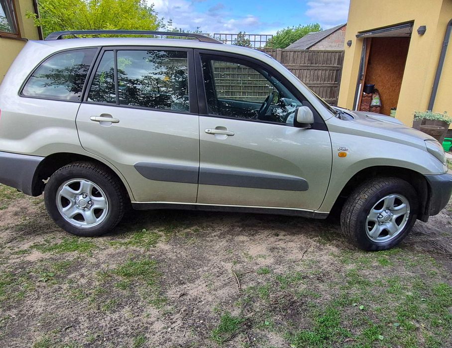 Toyota     Rav 4