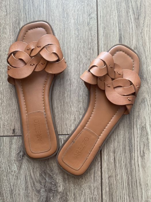 Шльопанці жіночі Arezzo