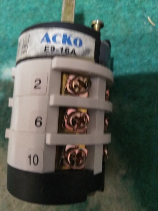 Переключатель Е9-16А