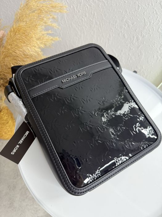 Чоловічі оригінальні сумки Michael Kors