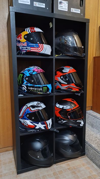 Alpinestars R10, hjc Rpha 1, Scorpion